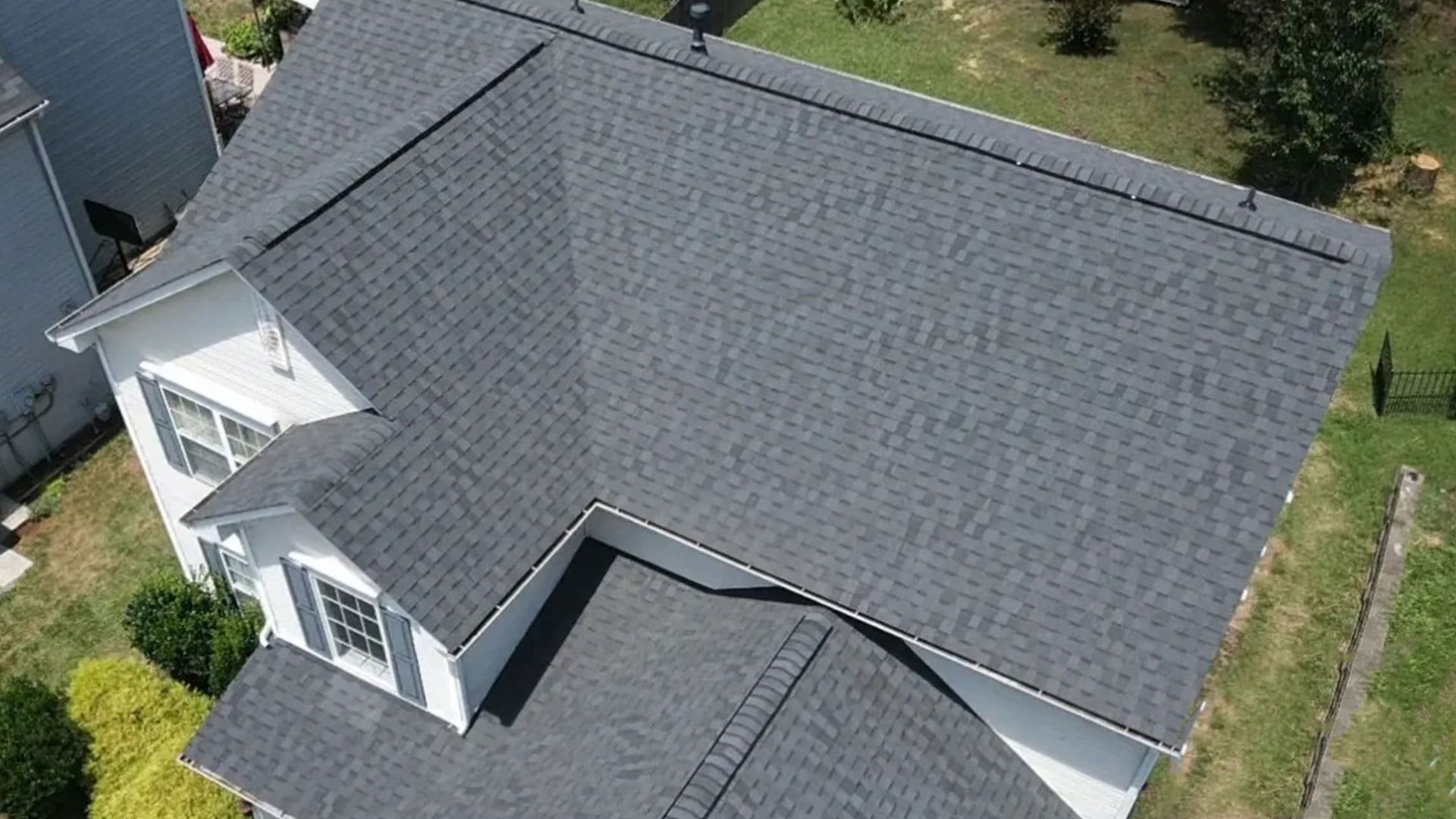 Asphalt Roof Banner Image